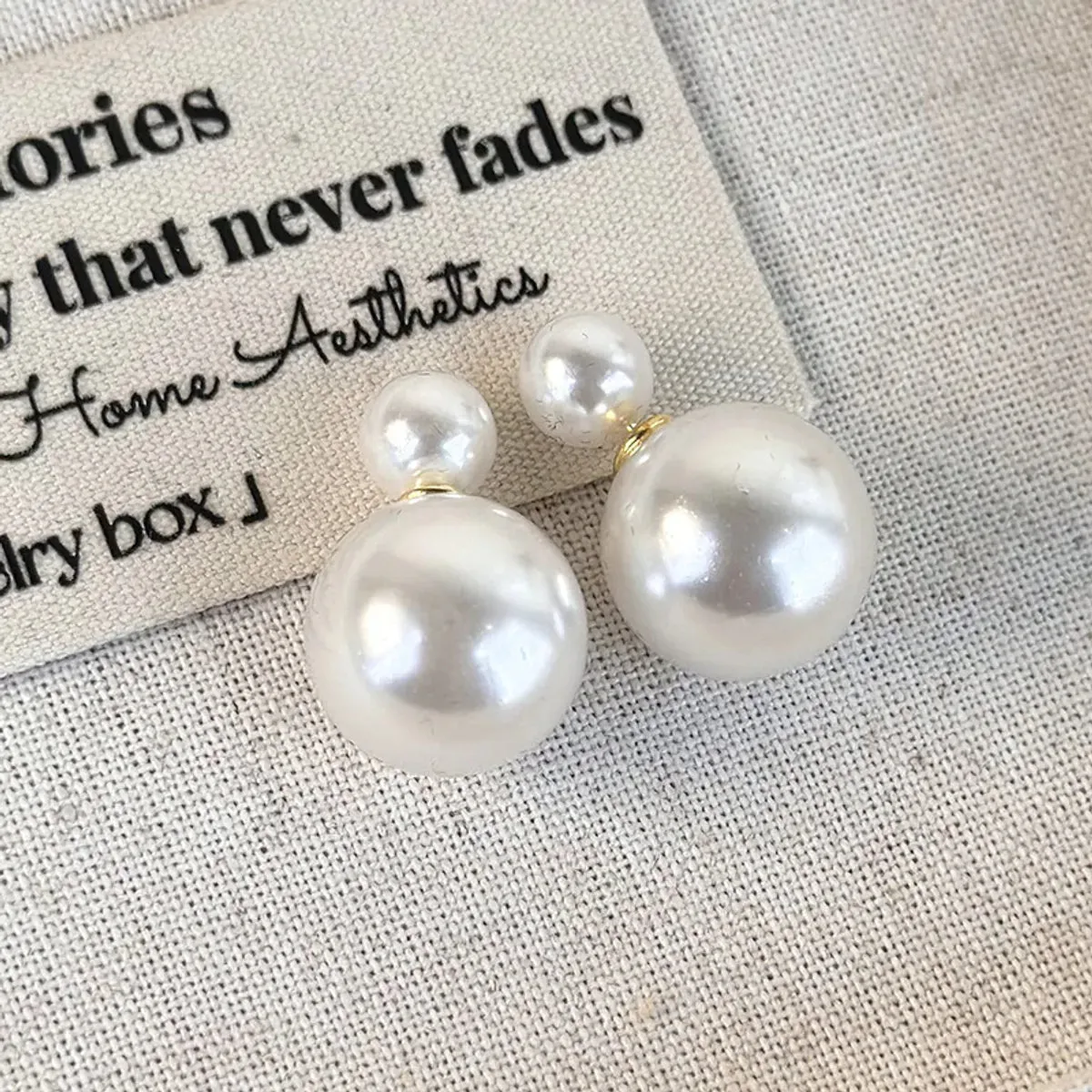 1 Pair Elegant Round Inlay Resin Artificial Pearls Ear Studs