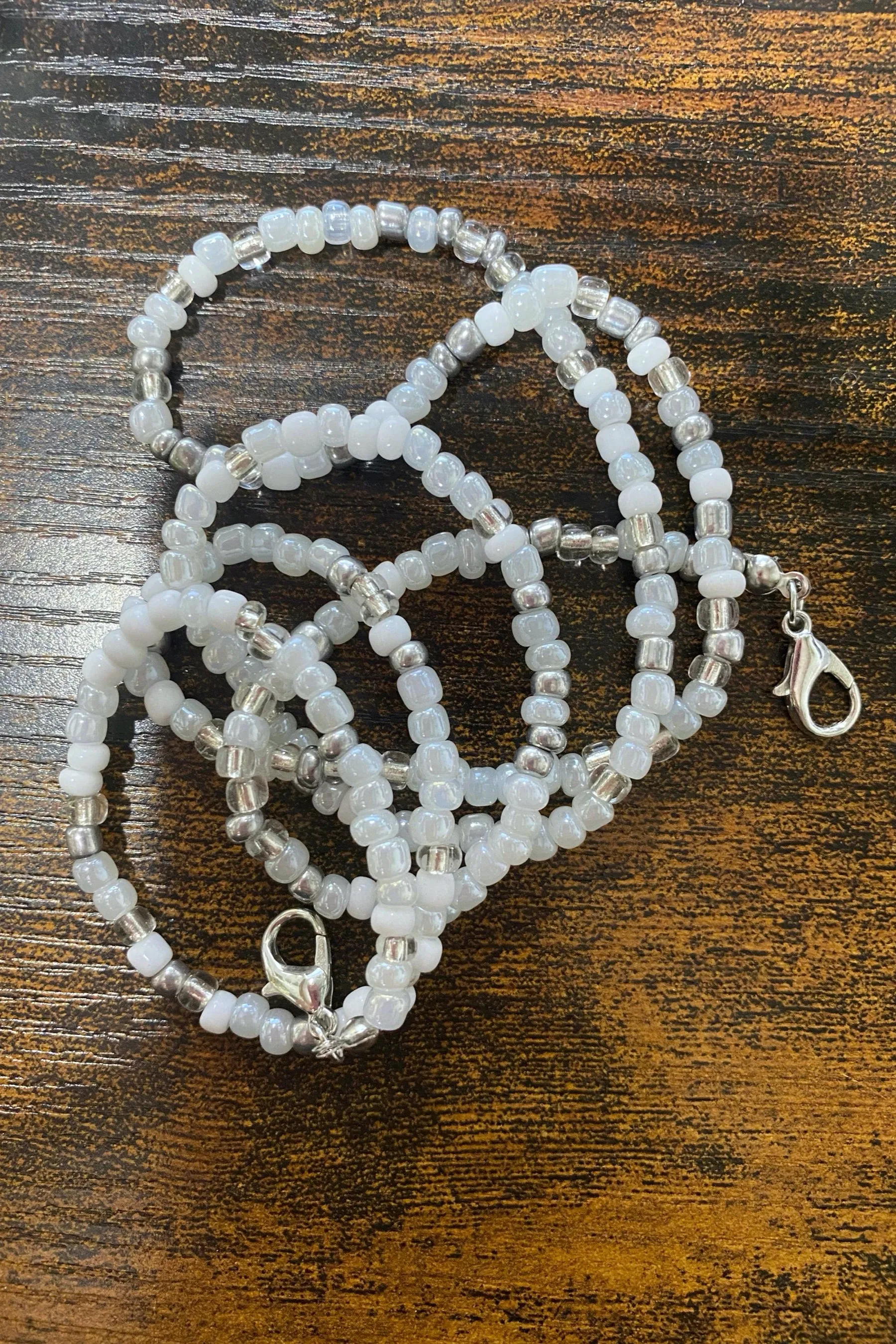 Neutral Mask   Sunglasses Chain